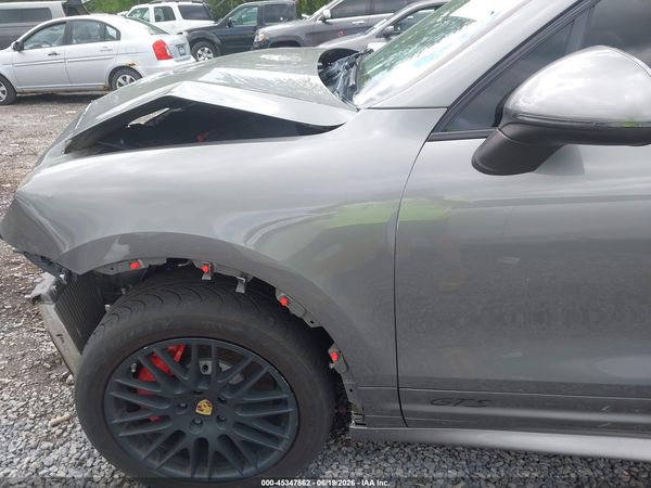 2016 PORSCHE CAYENNE GTS