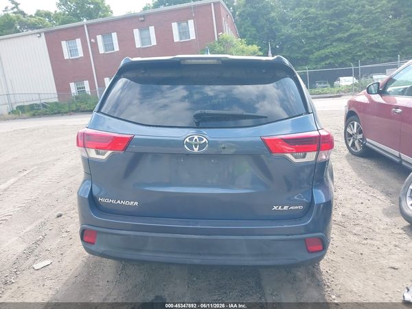 2018 TOYOTA HIGHLANDER XLE