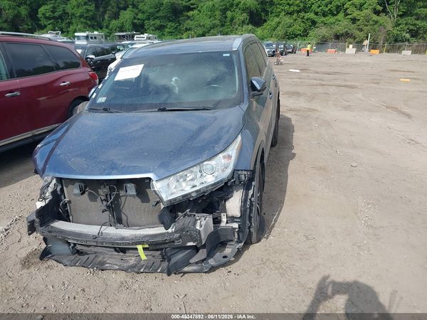 2018 TOYOTA HIGHLANDER XLE