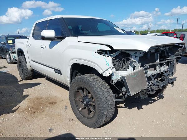 2022 TOYOTA TUNDRA PLATINUM