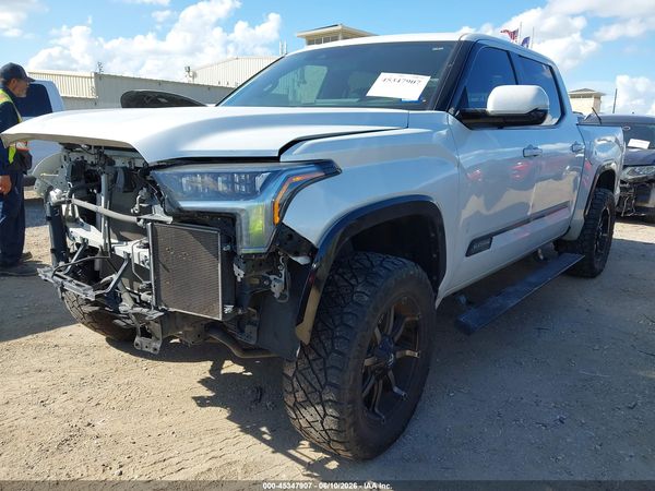 2022 TOYOTA TUNDRA PLATINUM