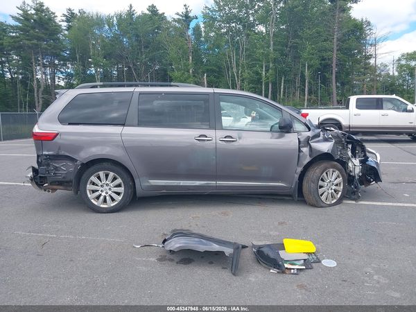 2016 TOYOTA SIENNA XLE