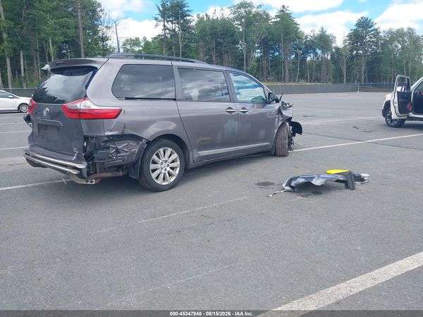 2016 TOYOTA SIENNA XLE
