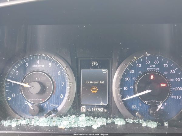 2016 TOYOTA SIENNA XLE
