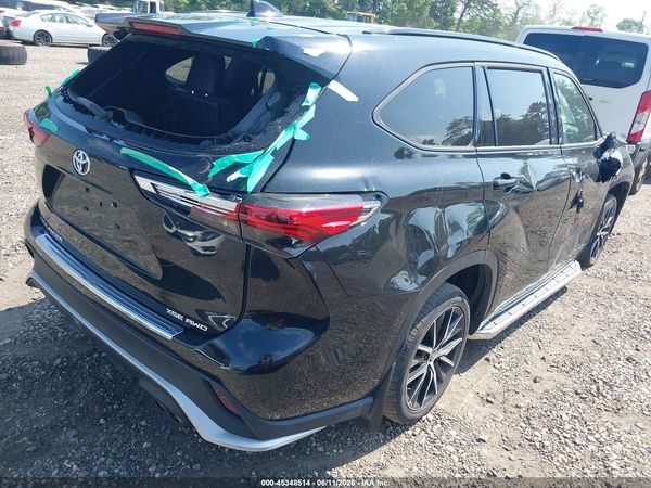 2023 TOYOTA HIGHLANDER XSE