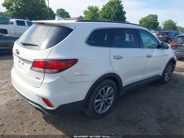 2017 HYUNDAI SANTA FE SE