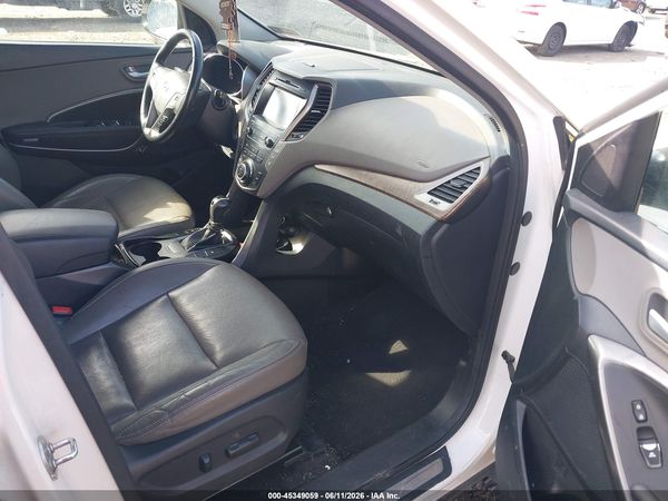 2017 HYUNDAI SANTA FE SE