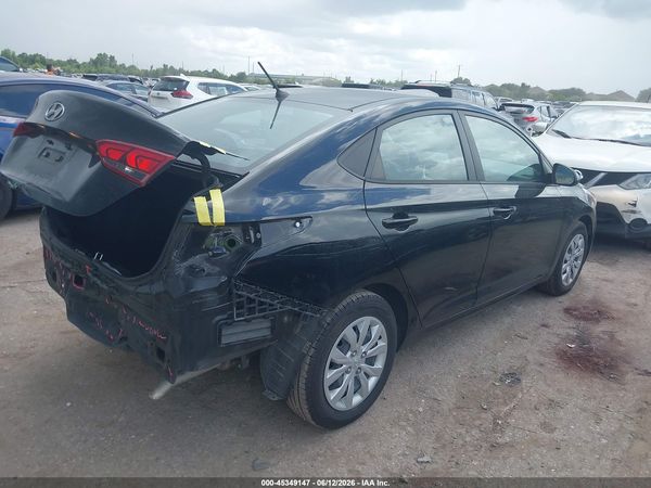 2022 HYUNDAI ACCENT SE