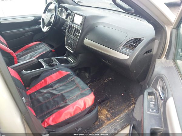 2013 DODGE GRAND CARAVAN R/T — I5
