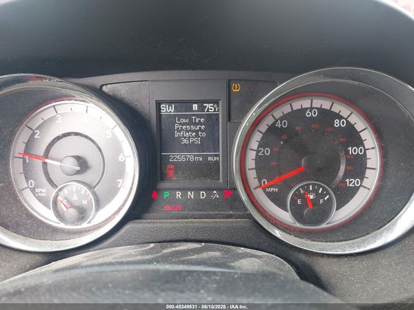 2013 DODGE GRAND CARAVAN R/T — I7