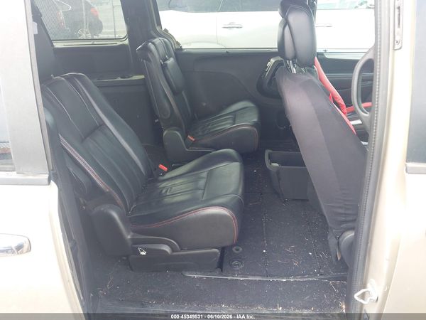 2013 DODGE GRAND CARAVAN R/T — I8
