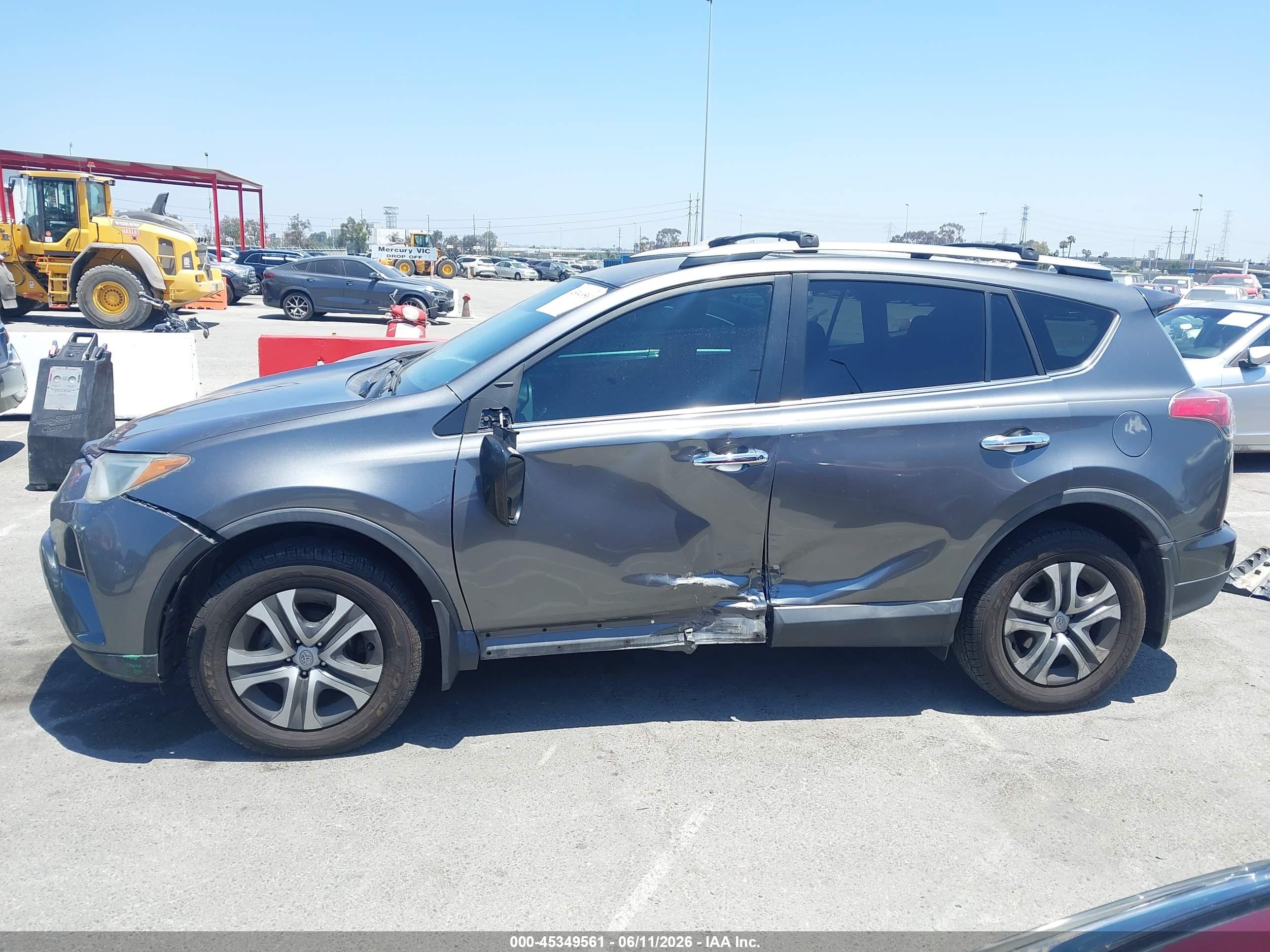 2017 TOYOTA RAV4 LE