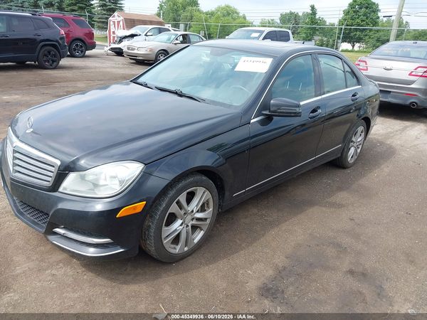 2012 MERCEDES-BENZ C 300 LUXURY 4MATIC
