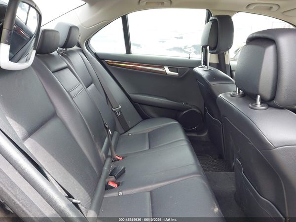 2012 MERCEDES-BENZ C 300 LUXURY 4MATIC