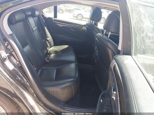 2016 LEXUS LS 460
