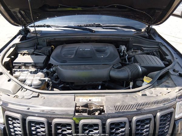 2017 JEEP GRAND CHEROKEE LAREDO 4X2