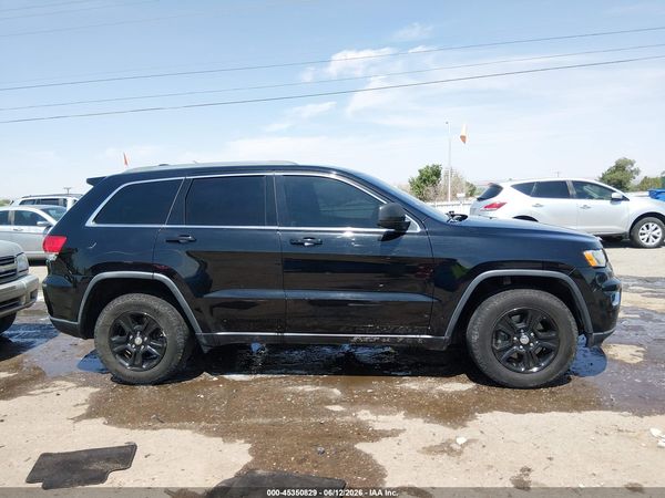 2017 JEEP GRAND CHEROKEE LAREDO 4X2