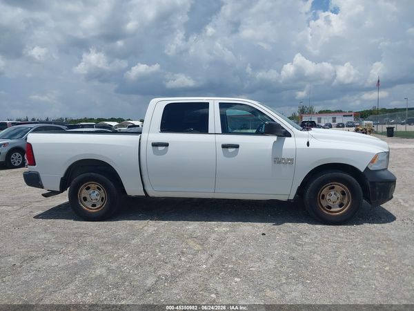 2017 RAM 1500 TRADESMAN  4X2 5'7 BOX