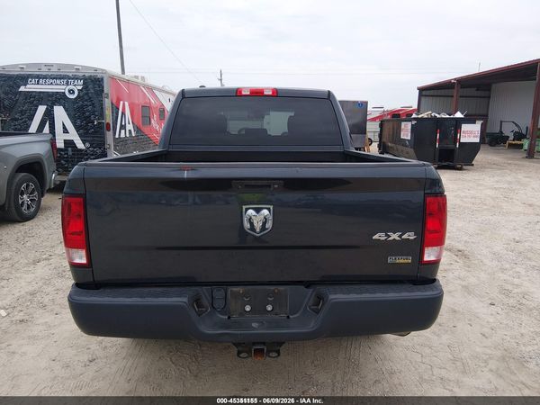 2017 RAM 1500 TRADESMAN  4X4 5'7 BOX