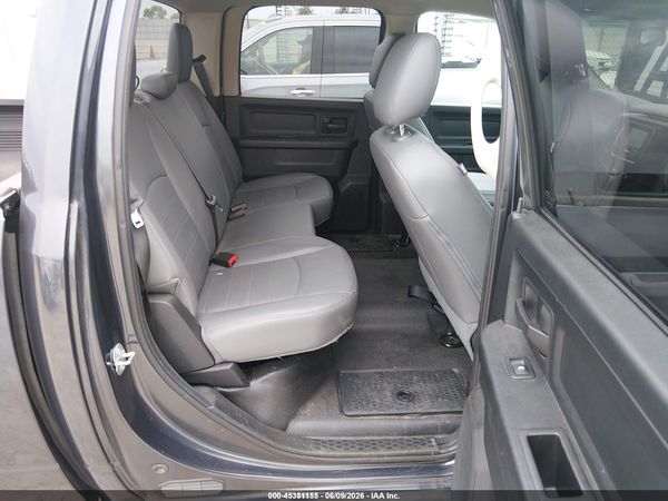 2017 RAM 1500 TRADESMAN  4X4 5'7 BOX