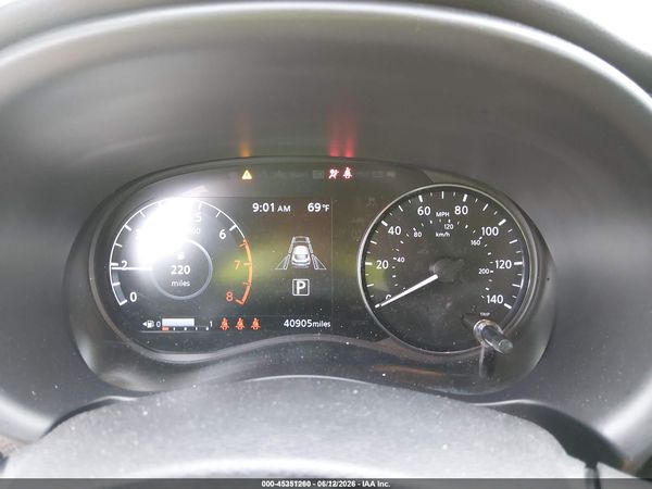 2024 NISSAN KICKS SV XTRONIC CVT — I7