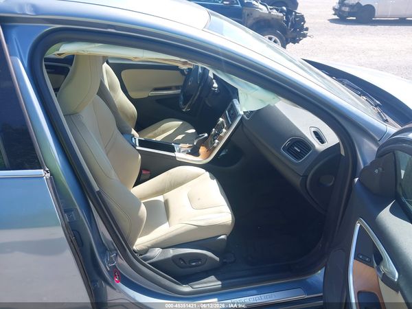 2017 VOLVO S60 INSCRIPTION T5 PLATINUM