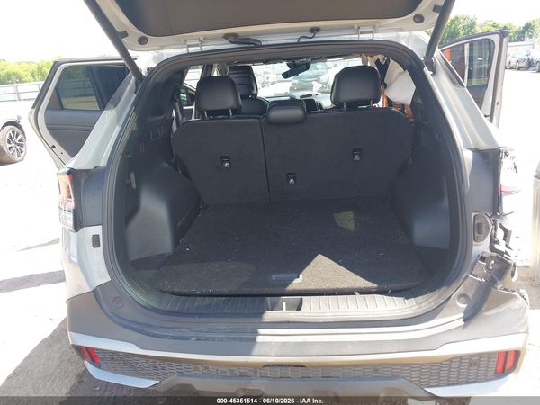 2023 KIA SPORTAGE X-LINE