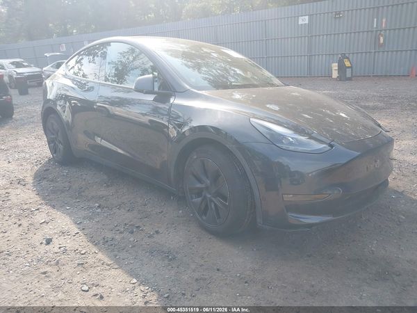 2025 TESLA MODEL Y