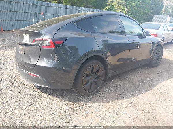 2025 TESLA MODEL Y