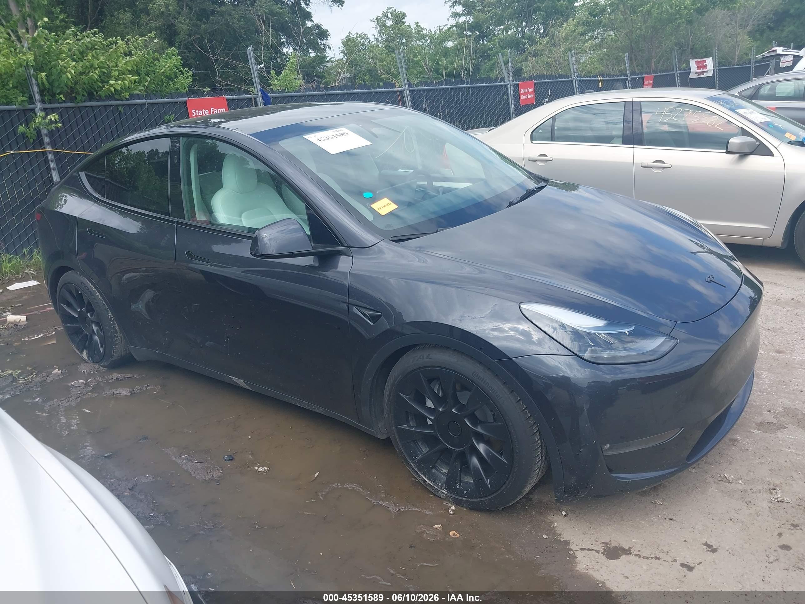 2024 TESLA MODEL Y