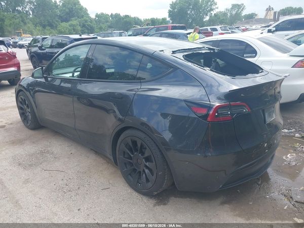 2024 TESLA MODEL Y