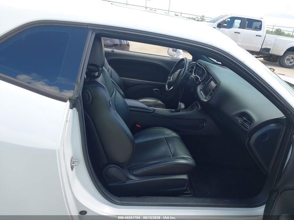 2018 DODGE CHALLENGER SXT PLUS