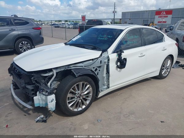2021 INFINITI Q50 LUXE