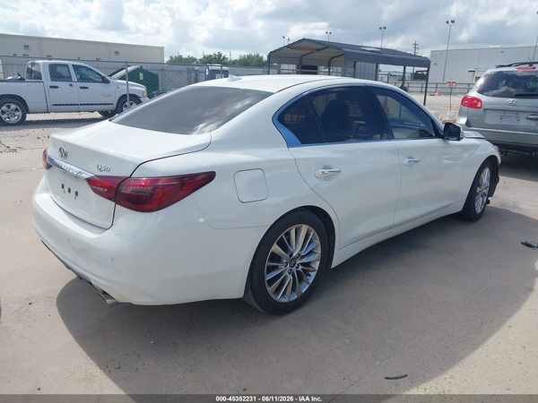 2021 INFINITI Q50 LUXE