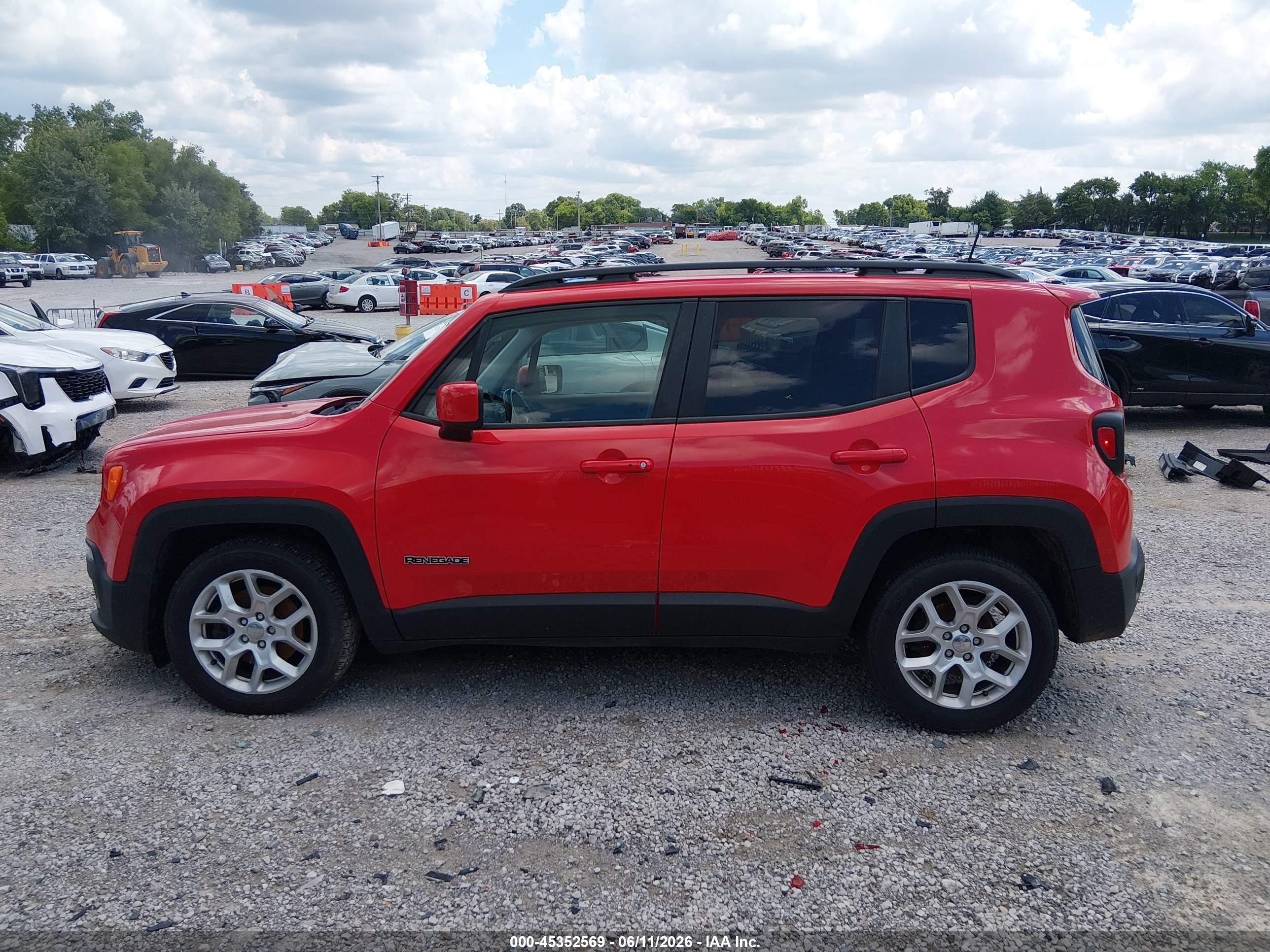 2018 JEEP RENEGADE LATITUDE FWD