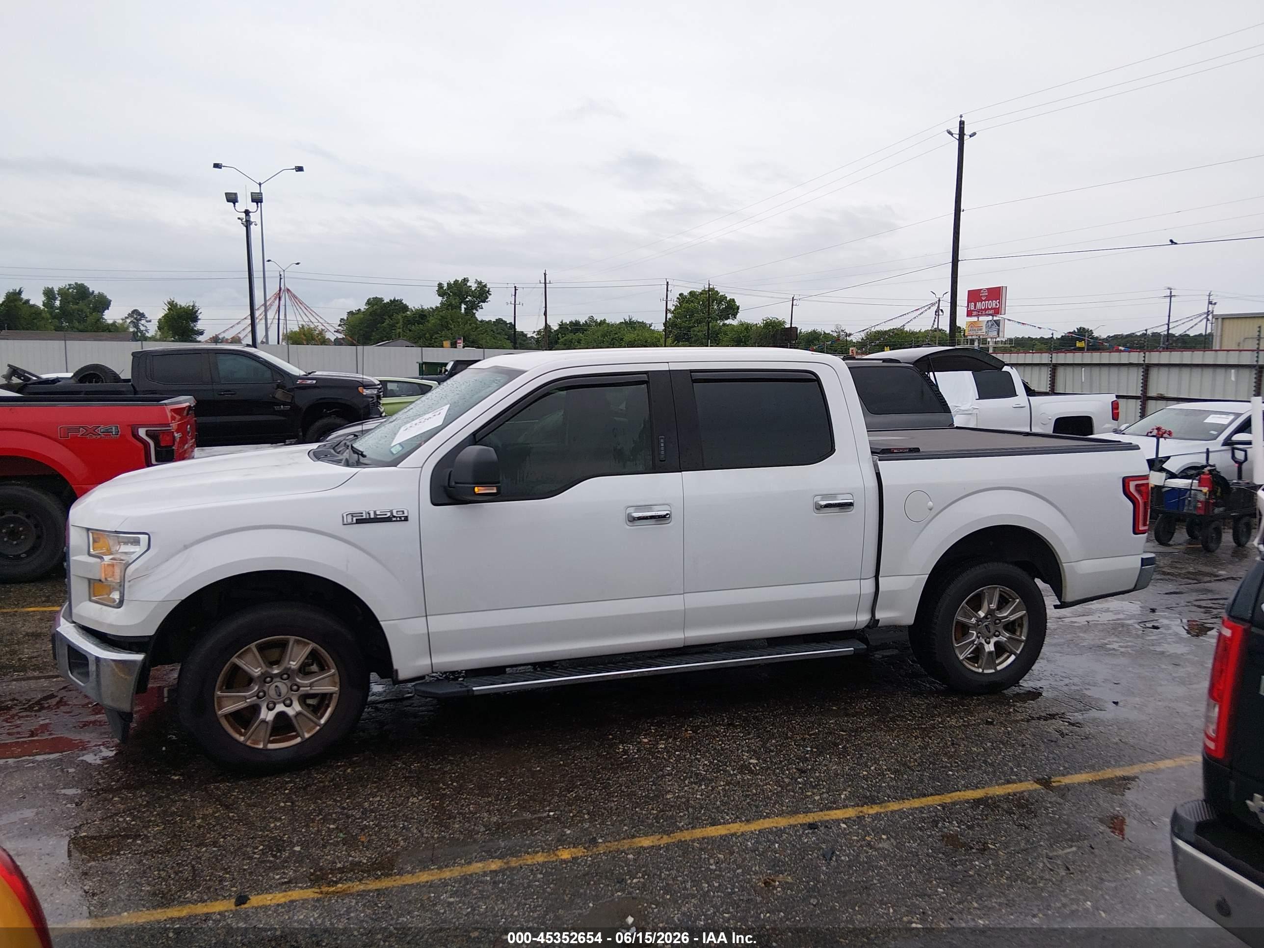 2017 FORD F-150 XLT