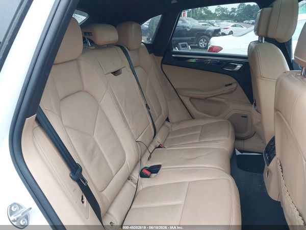 2018 PORSCHE MACAN S