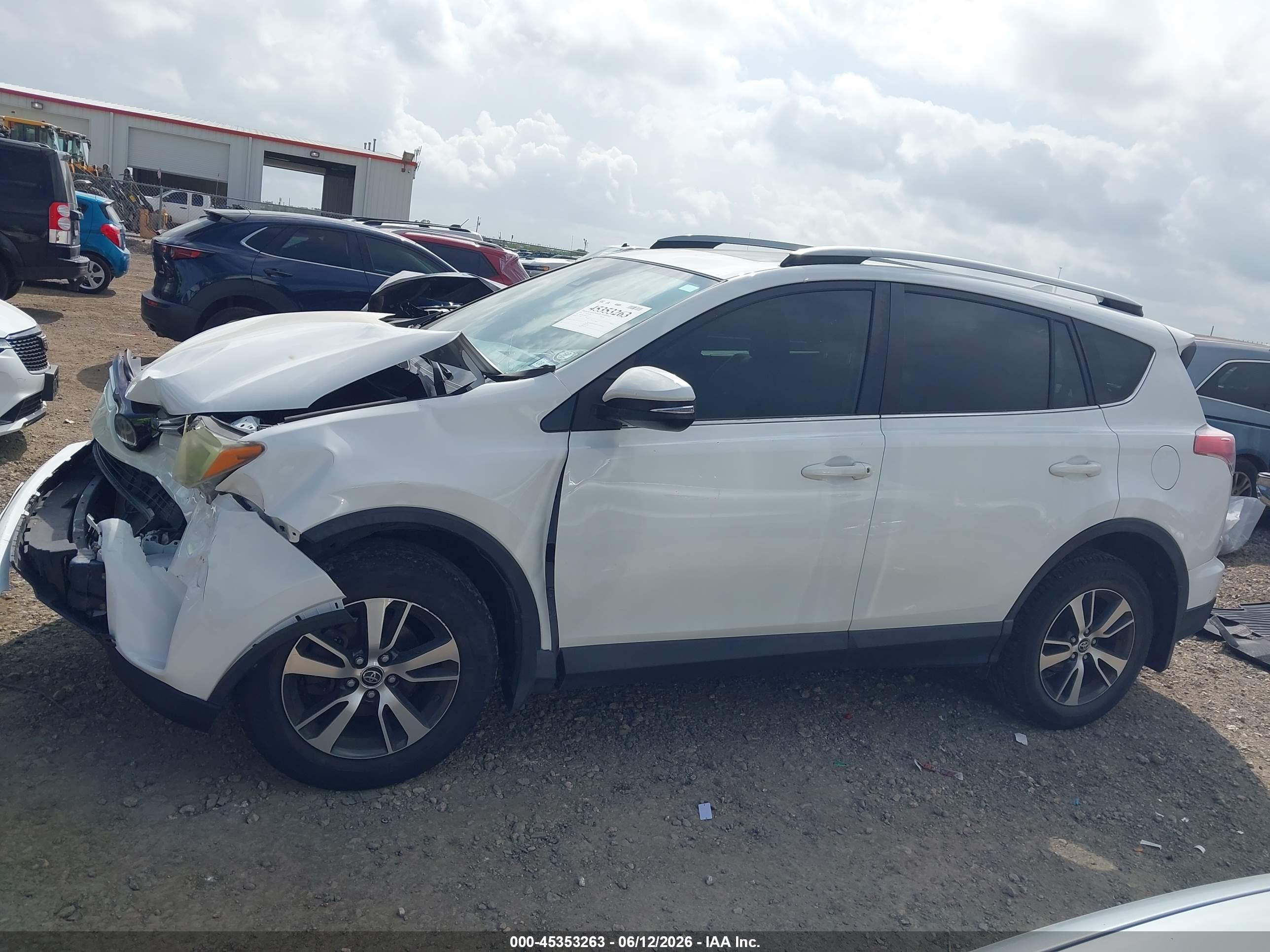 2018 TOYOTA RAV4 XLE