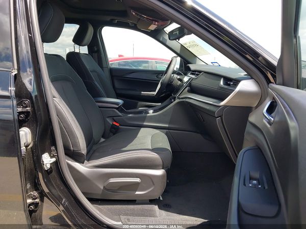 2024 JEEP GRAND CHEROKEE L LAREDO X 4X4