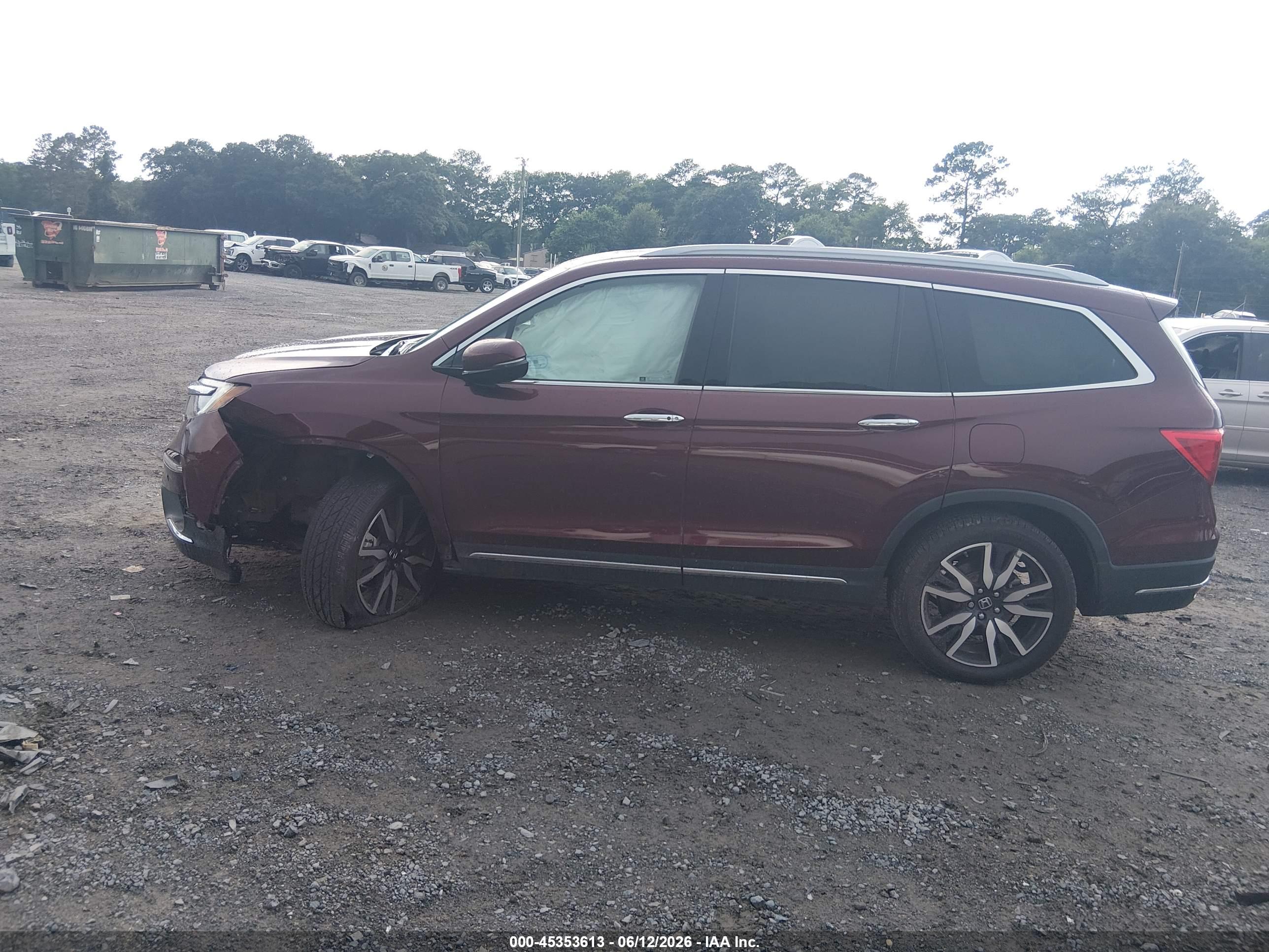 2021 HONDA PILOT AWD TOURING 8 PASSENGER