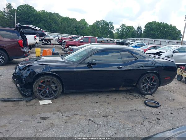 2021 DODGE CHALLENGER SXT