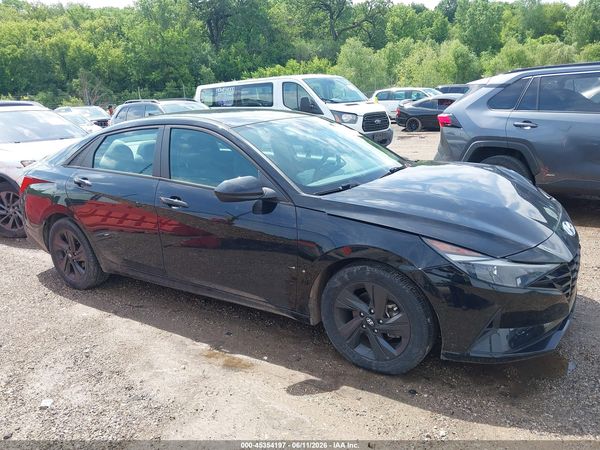 2022 HYUNDAI ELANTRA SEL