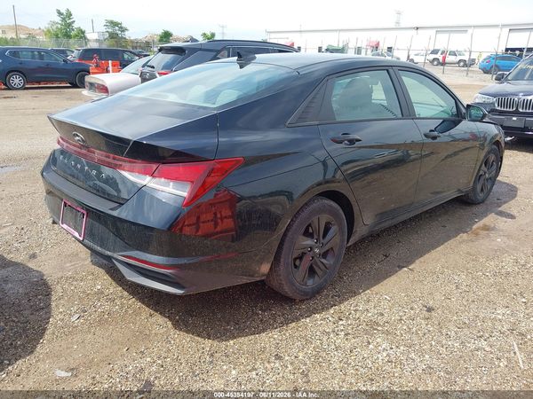 2022 HYUNDAI ELANTRA SEL