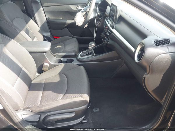 2019 KIA FORTE LXS