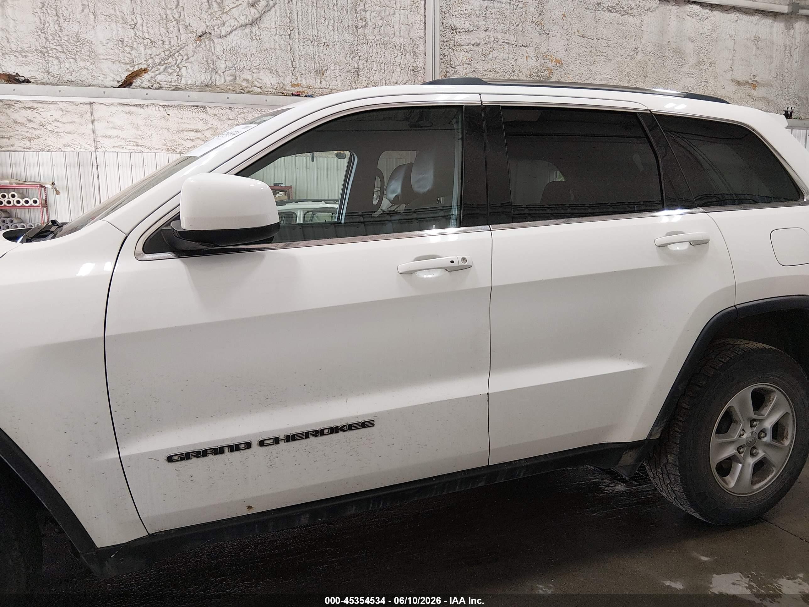 2017 JEEP GRAND CHEROKEE LAREDO 4X4