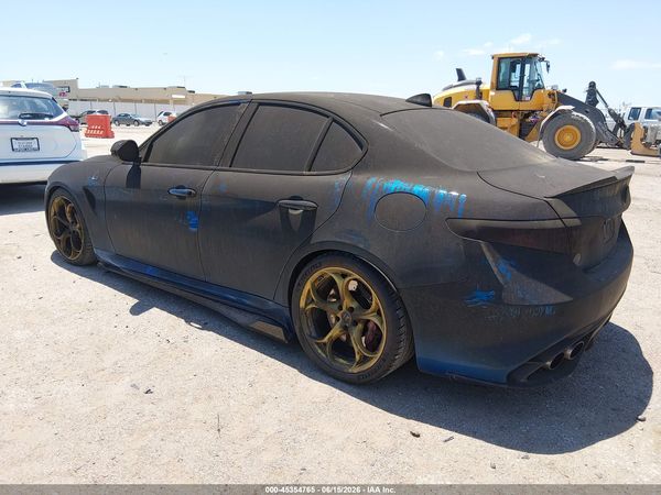 2018 ALFA ROMEO GIULIA QUADRIFOGLIO RWD