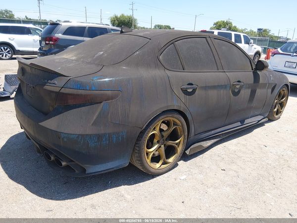 2018 ALFA ROMEO GIULIA QUADRIFOGLIO RWD