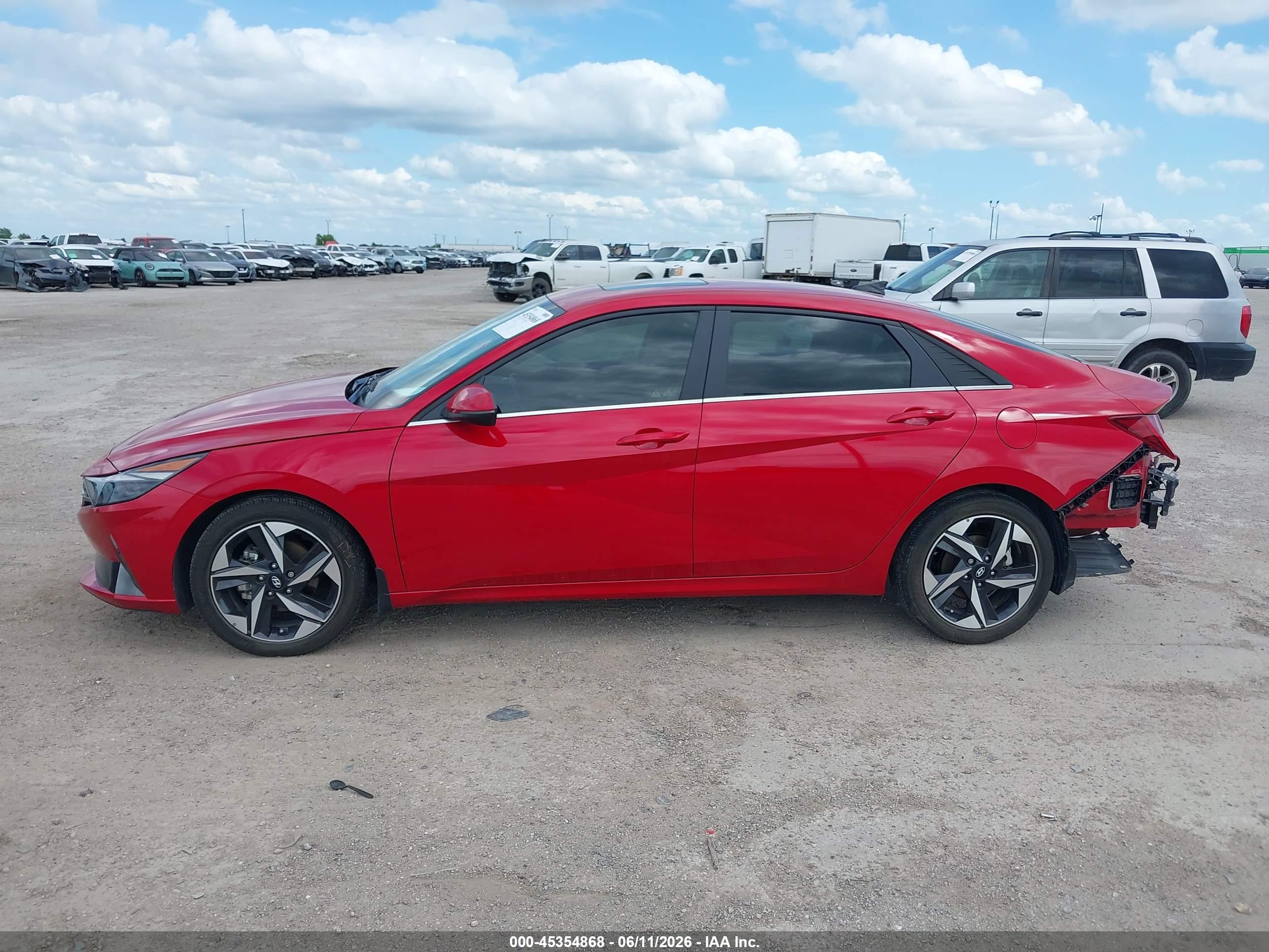 2022 HYUNDAI ELANTRA LIMITED