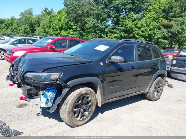 2019 JEEP CHEROKEE TRAILHAWK 4X4
