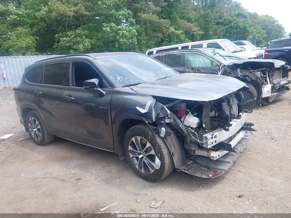 2025 TOYOTA HIGHLANDER XSE